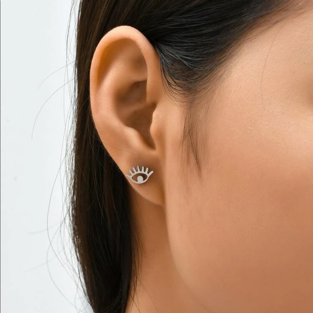 🎉 New Silver Eye Stud Earrings